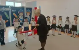 Ślubowanie uczni&oacute;w klasy pierwszej 2025/2026 15