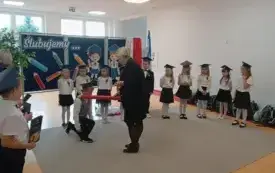 Ślubowanie uczni&oacute;w klasy pierwszej 2025/2026 27