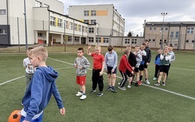 AKTYWNA SZKOŁA Zadanie 1. 12