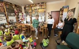 Dzień Książki w Bibliotece w Nurze 9