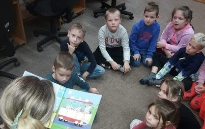 Zdjęcie do S&oacute;wki i Jeżyki czytają z sercem